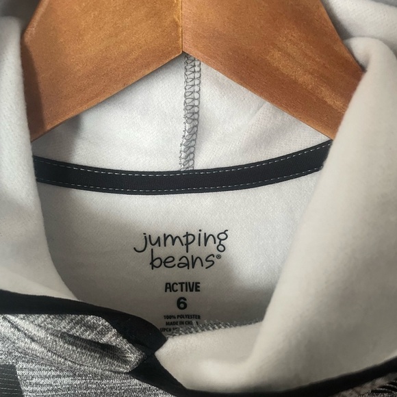 ☀️NWOT Jumping Bean Pikachu Hoodie SZ 6 - Picture 2 of 5